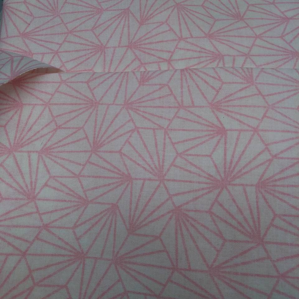Tissu japonais graphique rose