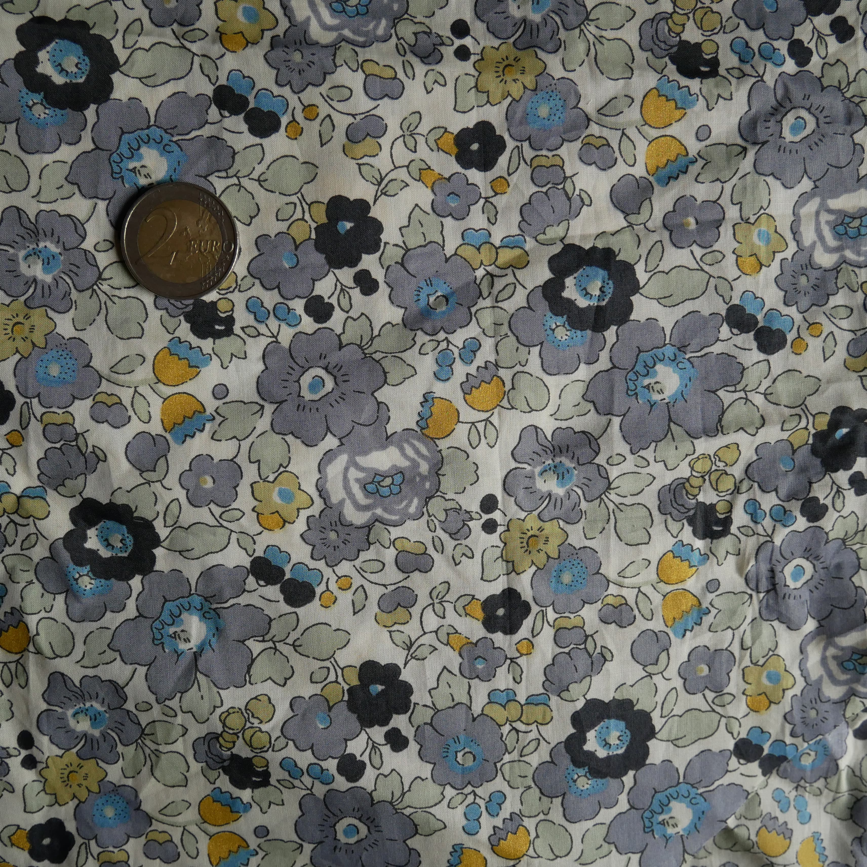 Tissu Liberty Betsy (plusieurs coloris) vue 4