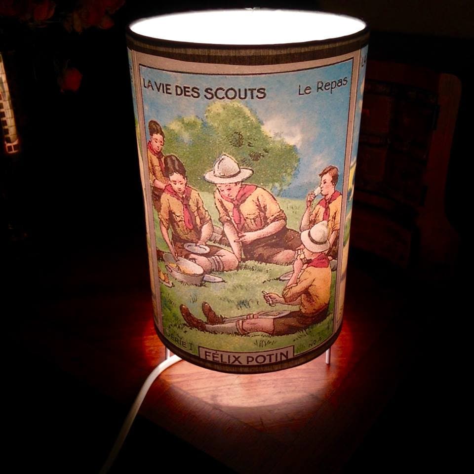 Lampe à poser scouts