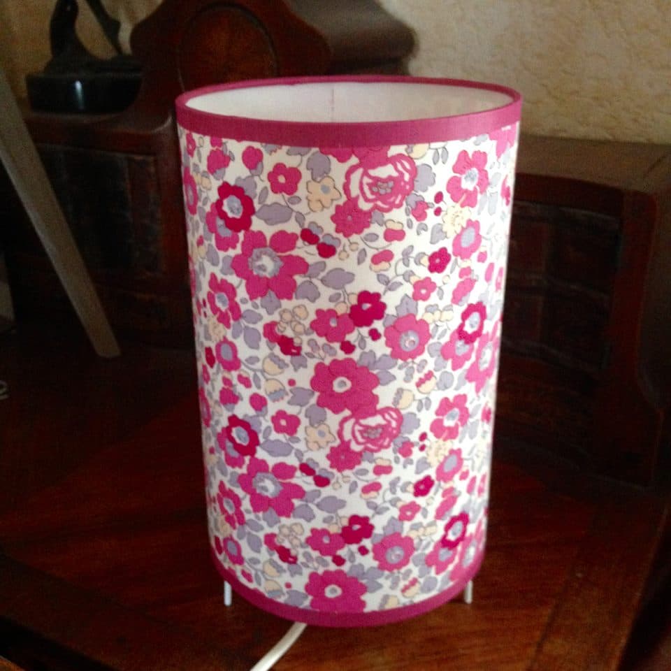 Lampe à poser en Liberty (au choix)