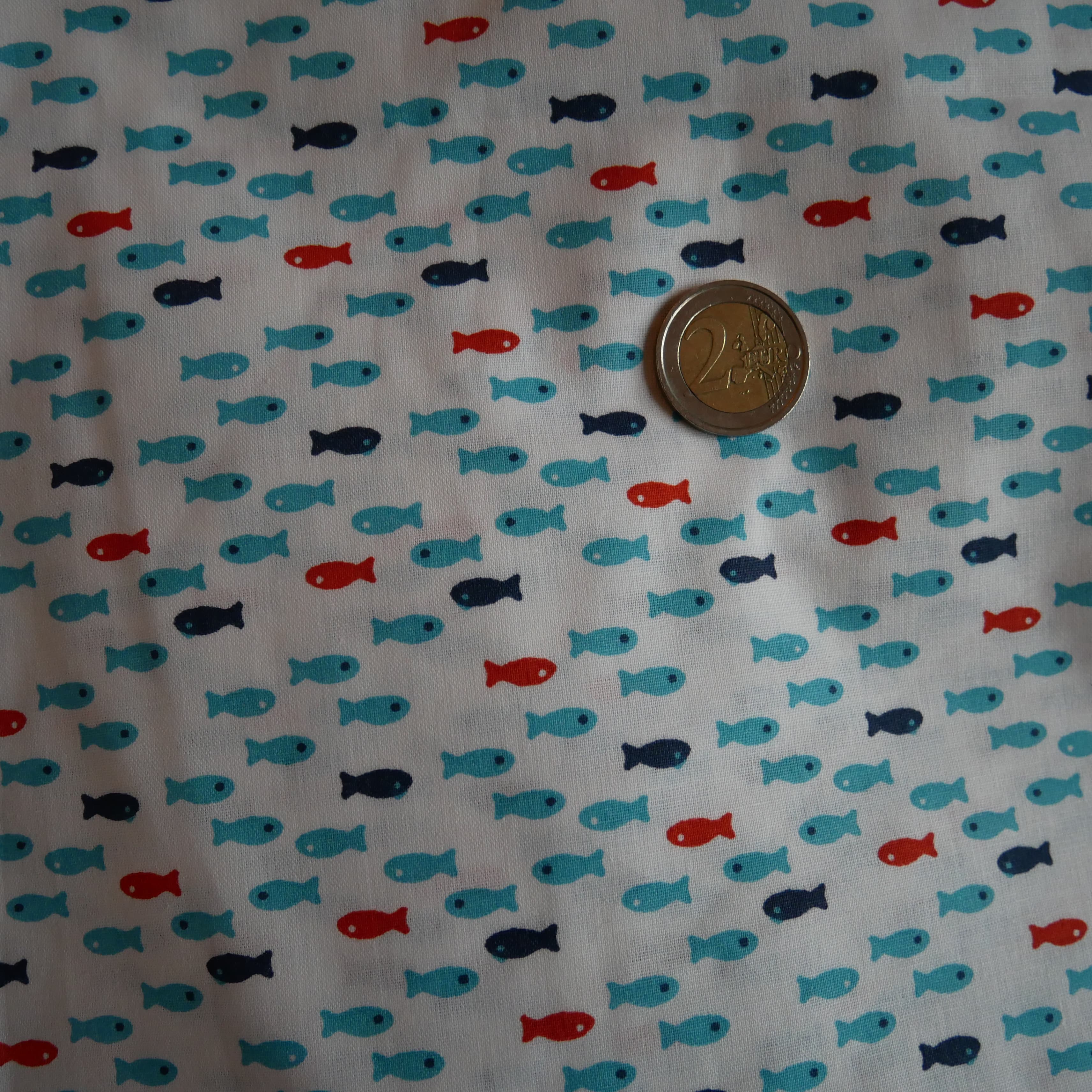 Tissu petits poissons