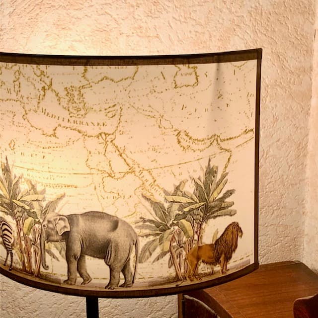 Applique demi-lune "thème voyages" (pays ou région au choix) vue 3