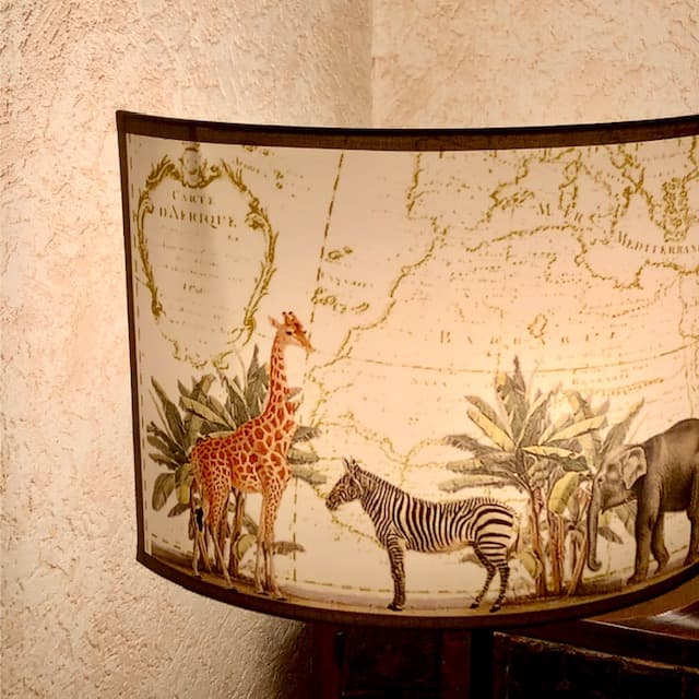 Applique demi-lune "thème voyages" (pays ou région au choix) vue 4
