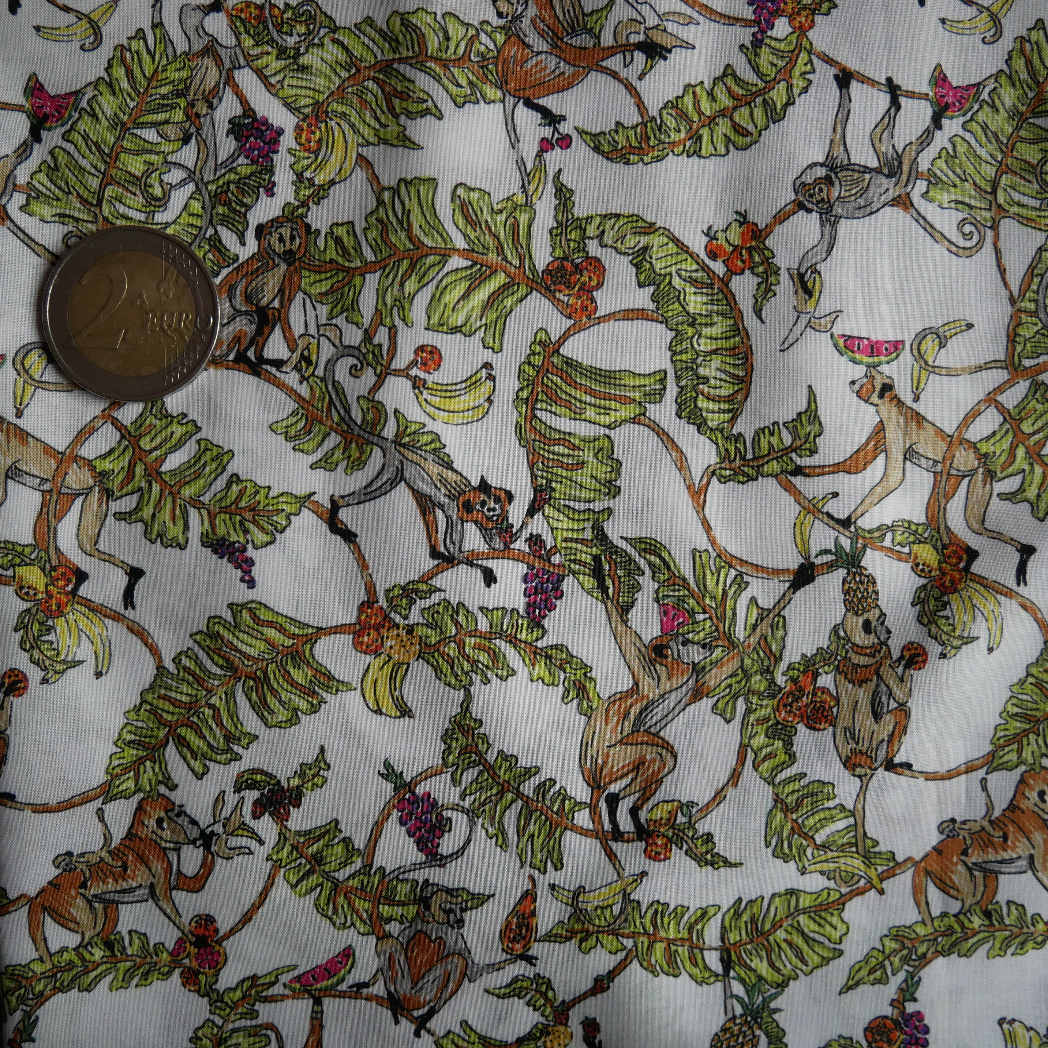 Tissu Liberty singes, feuilles vertes
