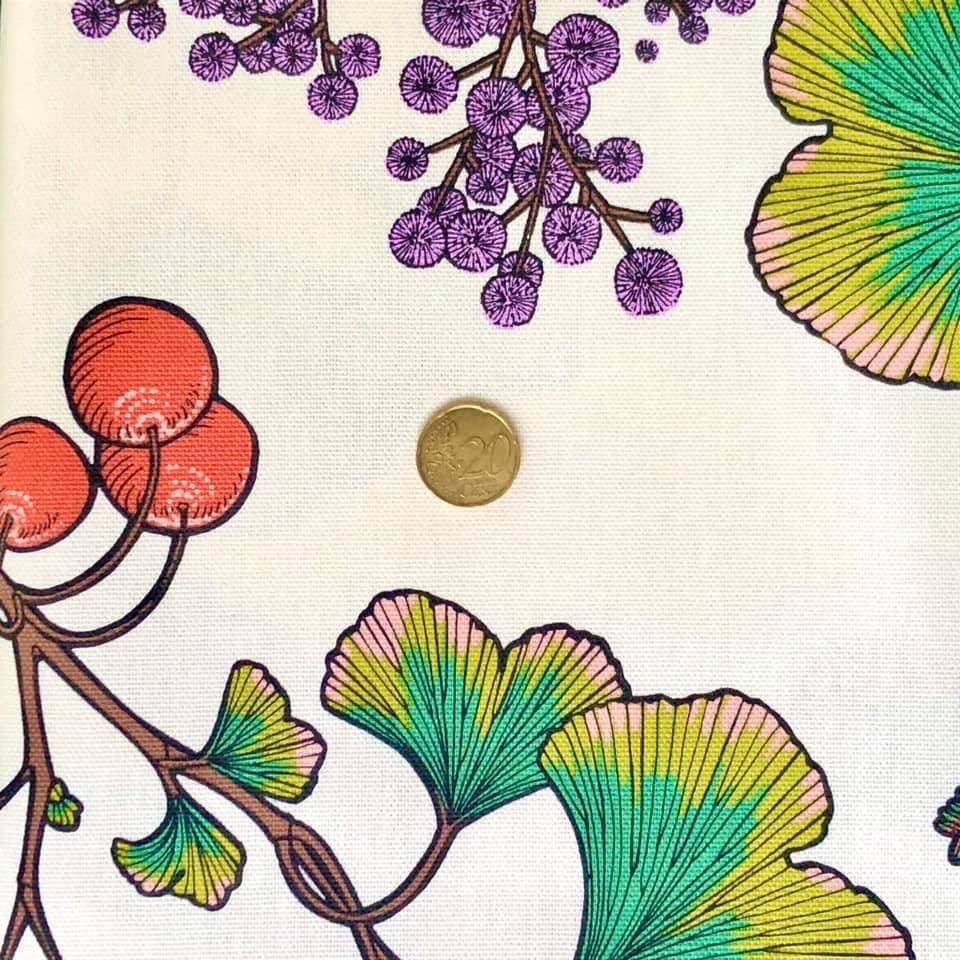 Tissu Victoria fond crème