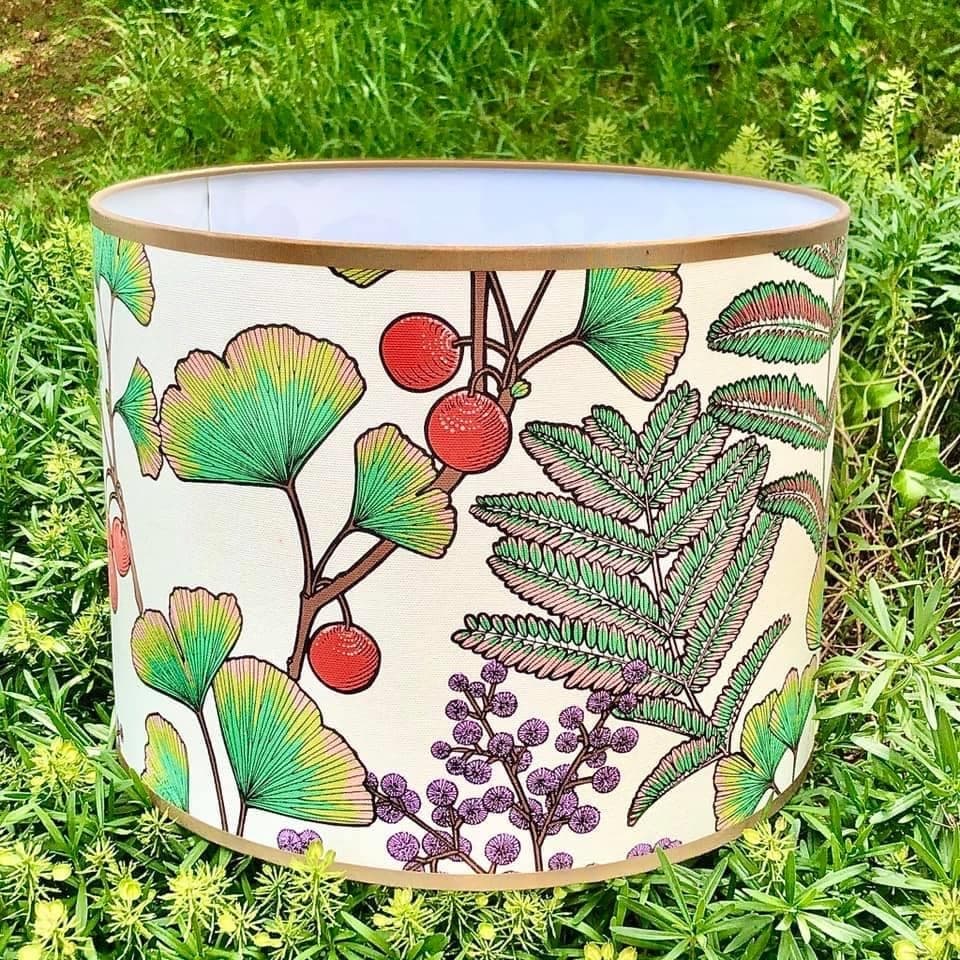 Tissu Victoria fond crème vue 3