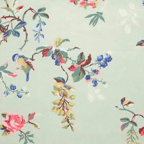 Tissu anglais fleurs et oiseaux fond vert d'eau bleu clair