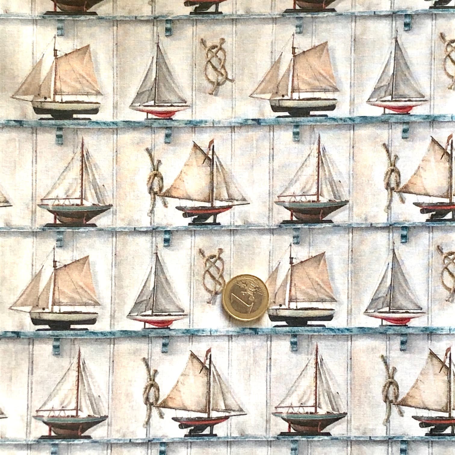 Tissu voiliers petits motifs fond blanc
