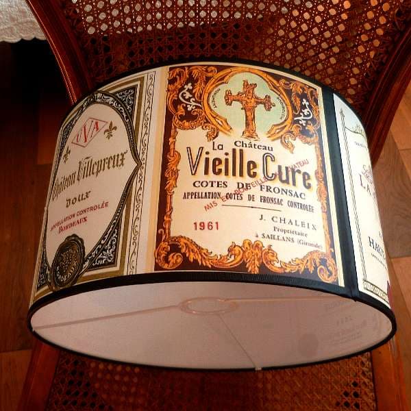 Abat-jour thème étiquettes de vin vue 3