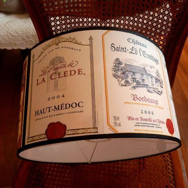Abat-jour thème étiquettes de vin vue 4