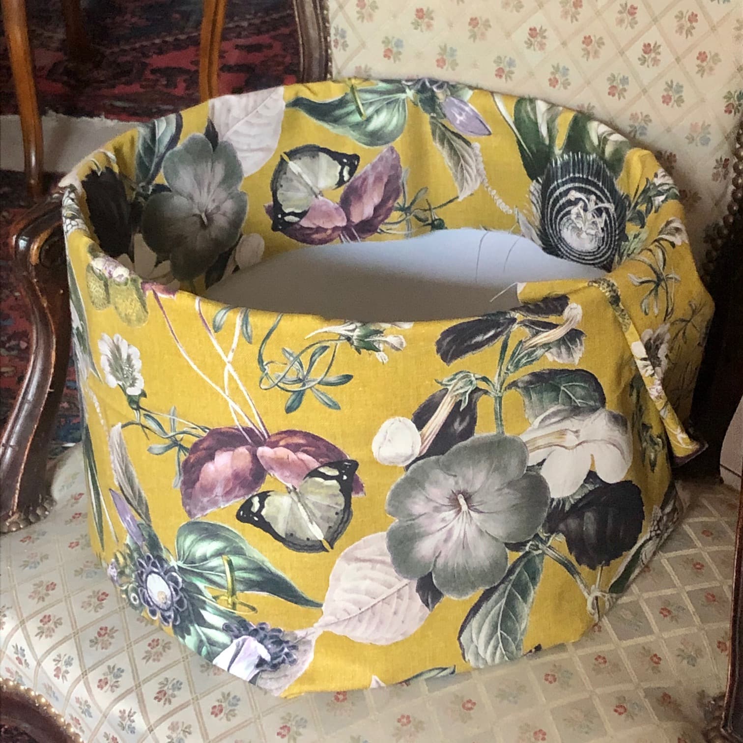 Tissu "passiflore" fond jaune vue 3