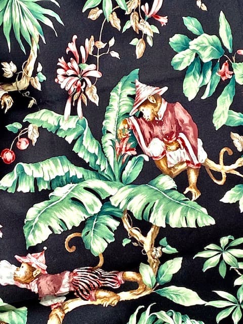 Tissu singeries fond noir vue 2
