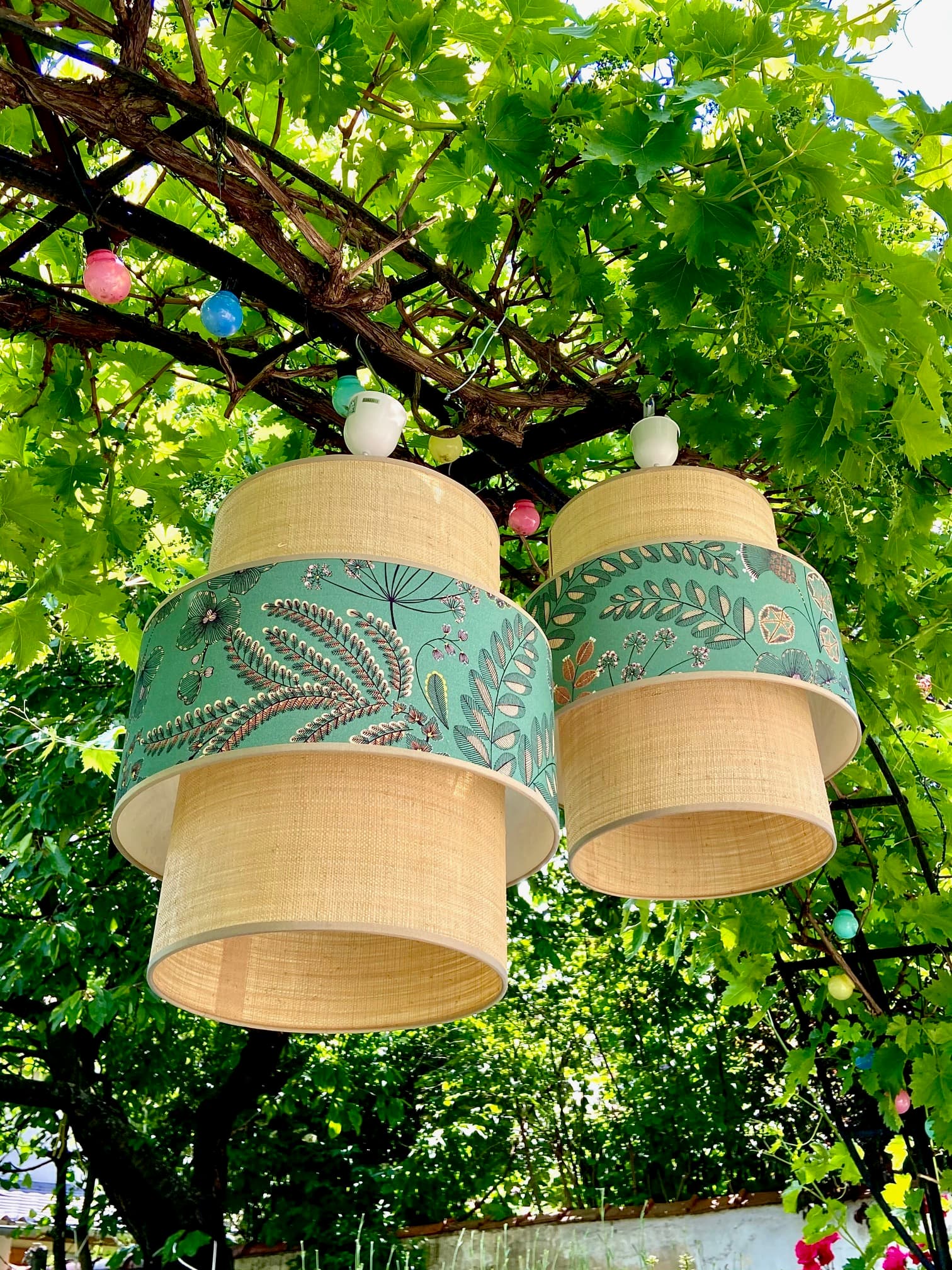 Tissu Phoenix fond vert d'eau vue 7