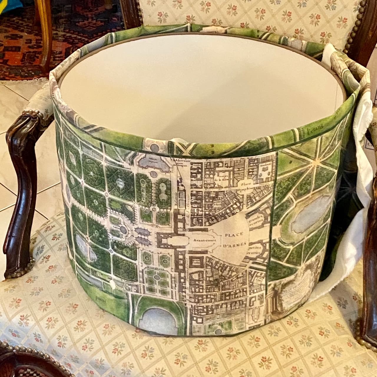 ‘Les Jardins de Versailles’ fabric, view 2
