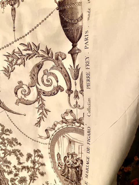 Tissu le mariage de Figaro (Pierre Frey) vue 2