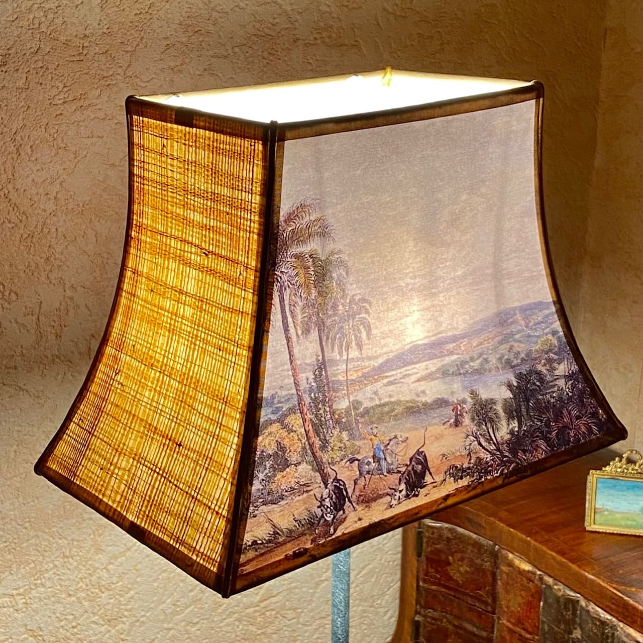 Pagoda lampshade with lace and engraving or fabric, view 5