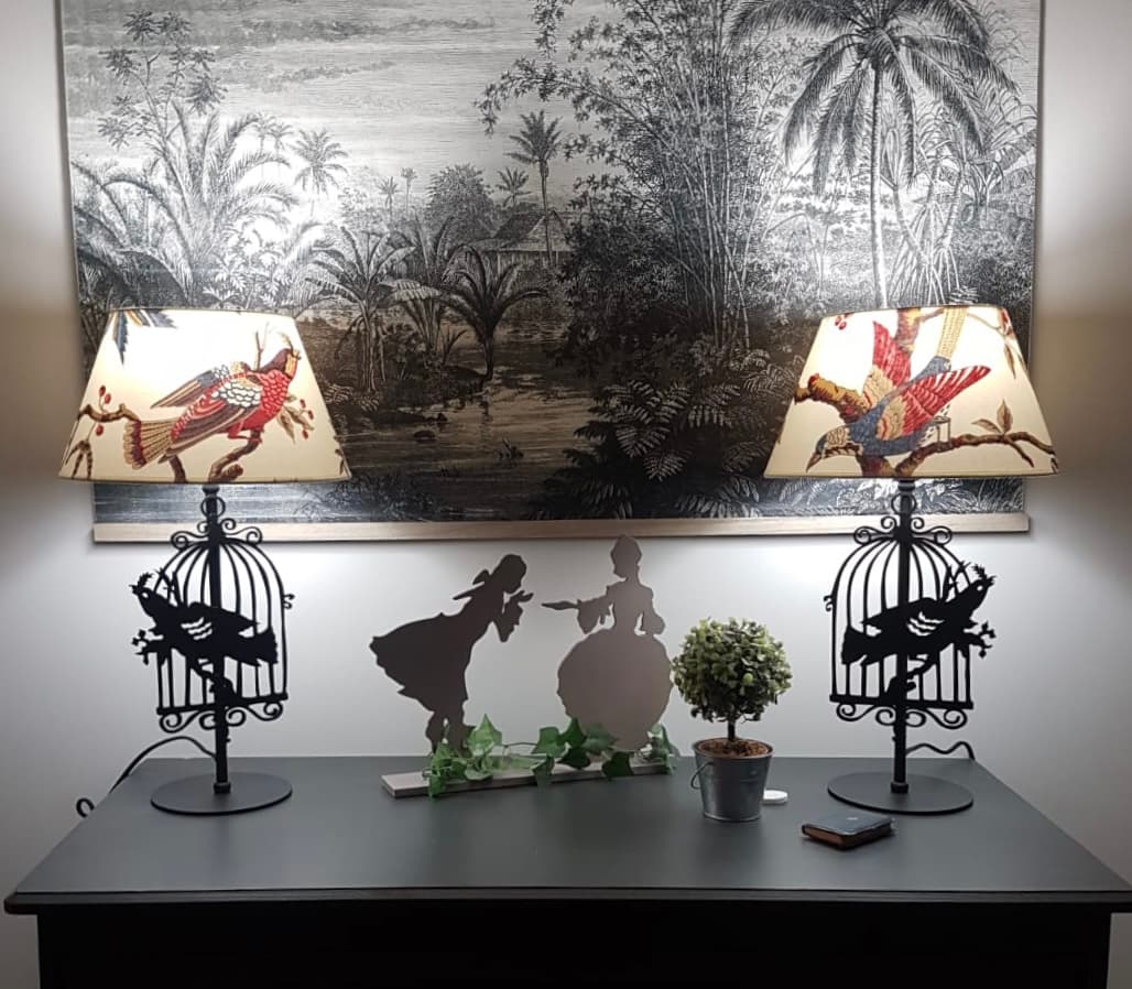 Customisable silhouette lamp, view 2