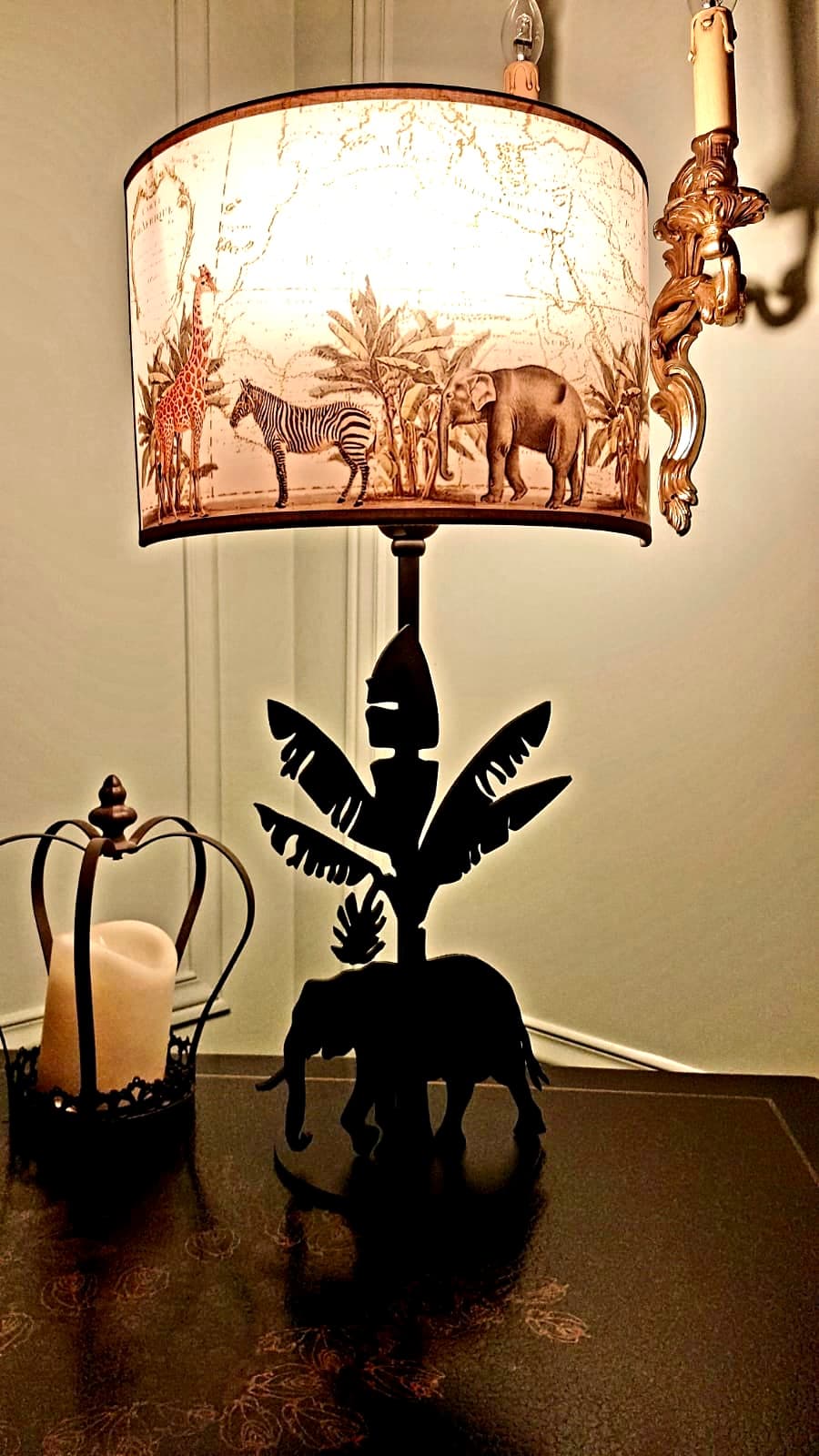 Customisable silhouette lamp, view 3