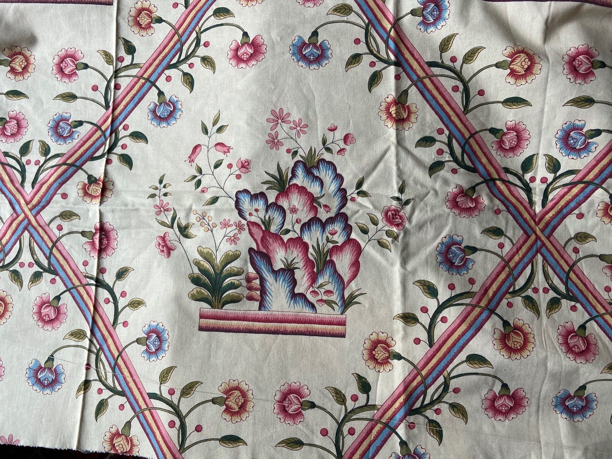 Saumur fabric, Braquenié, view 3