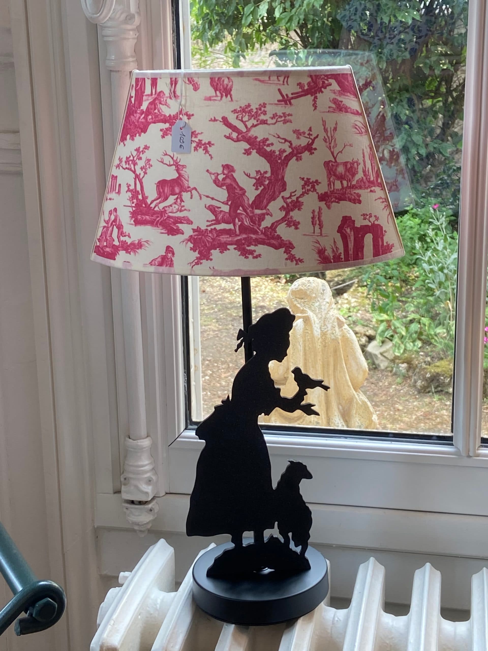 ‘Silhouette Berger’ lamp, bergère-style, view 3