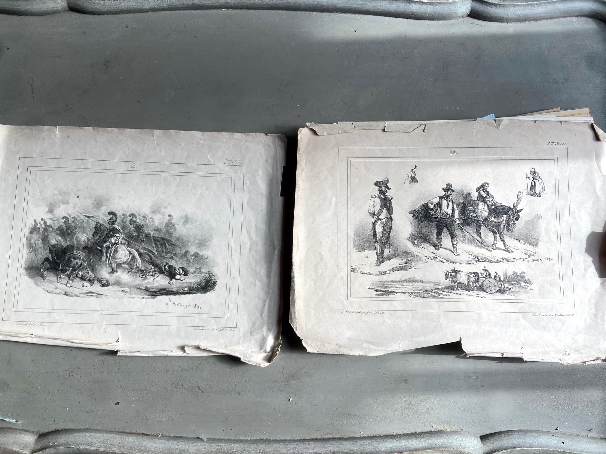 deux gravures de Bellangé, bords abimés