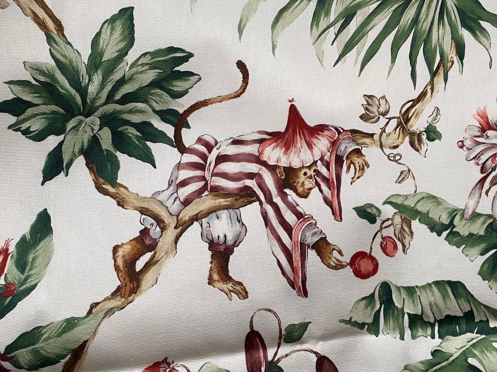 Guajana fabric, dark green leaves, view 3