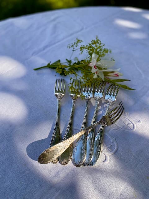 set of 6 silver-plated metal forks with laurel leaf decoration, view 2