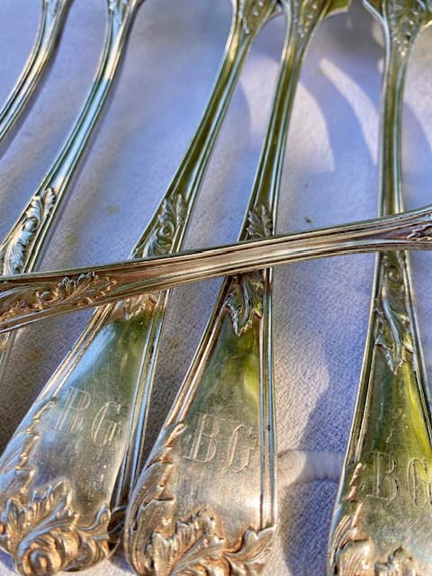 Set of 7 silver-plated metal forks with the initials ‘BG’, view 2