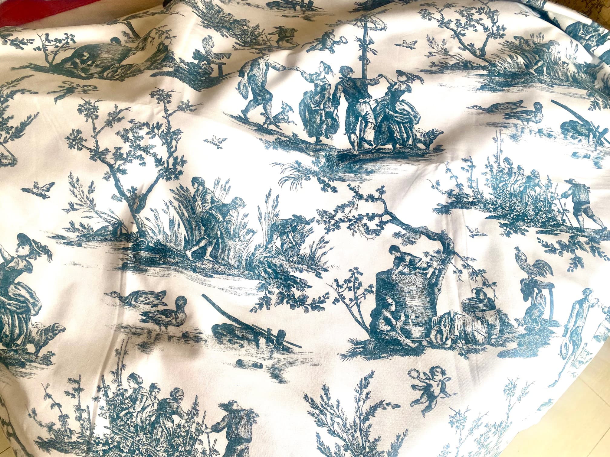 Toile de Jouy fabric ‘Les 4 Saisons’ by Stof, view 3