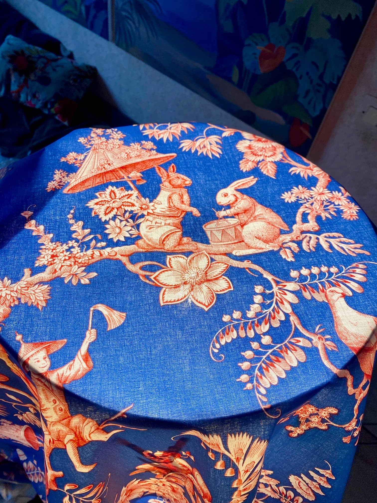 Toile de Jouy fabric ‘ouistitis et compagnie’ by Pierre Frey, view 6
