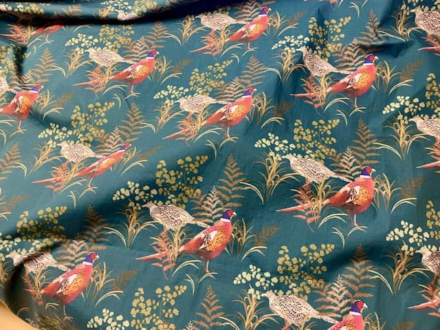 Tissu faisans fond bleu canard