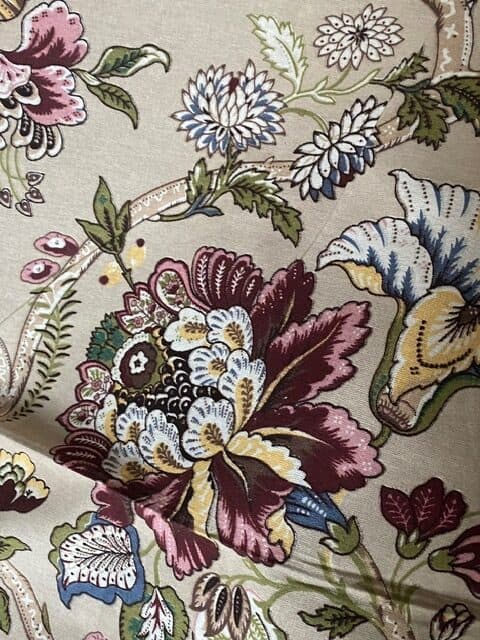 Floral Indian print on a beige background, view 3