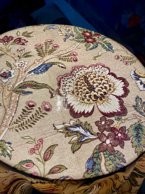 Floral Indian print on a beige background, view 5