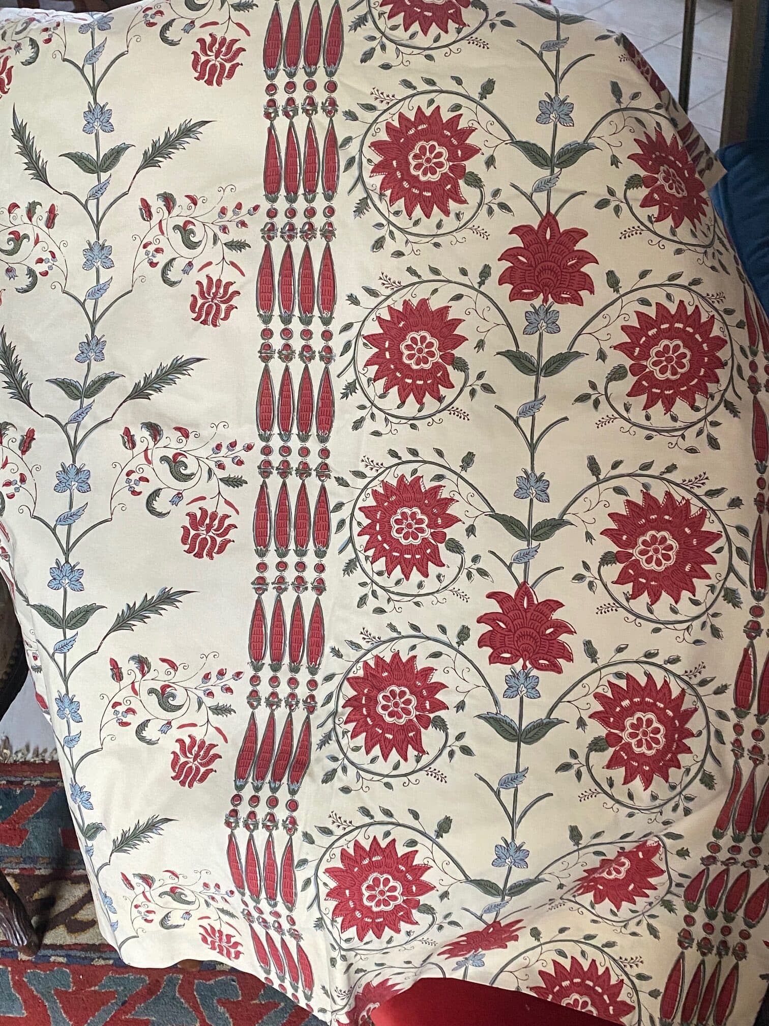 ‘Les colonnes’ fabric, Braquenié, view 2