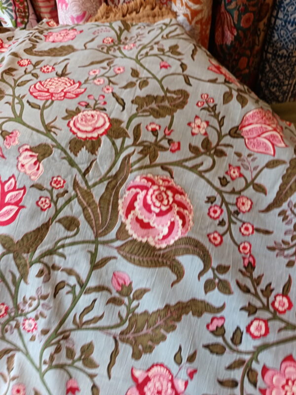 tissu indienne fond bleu